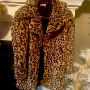 Soft leopard print jacket  with silk lining